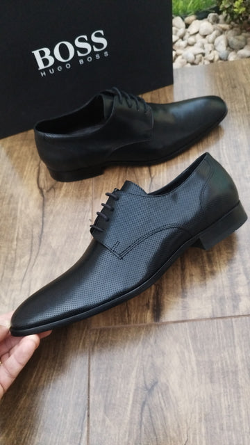 SAPATO DERBY MICRO HOLE PRETO