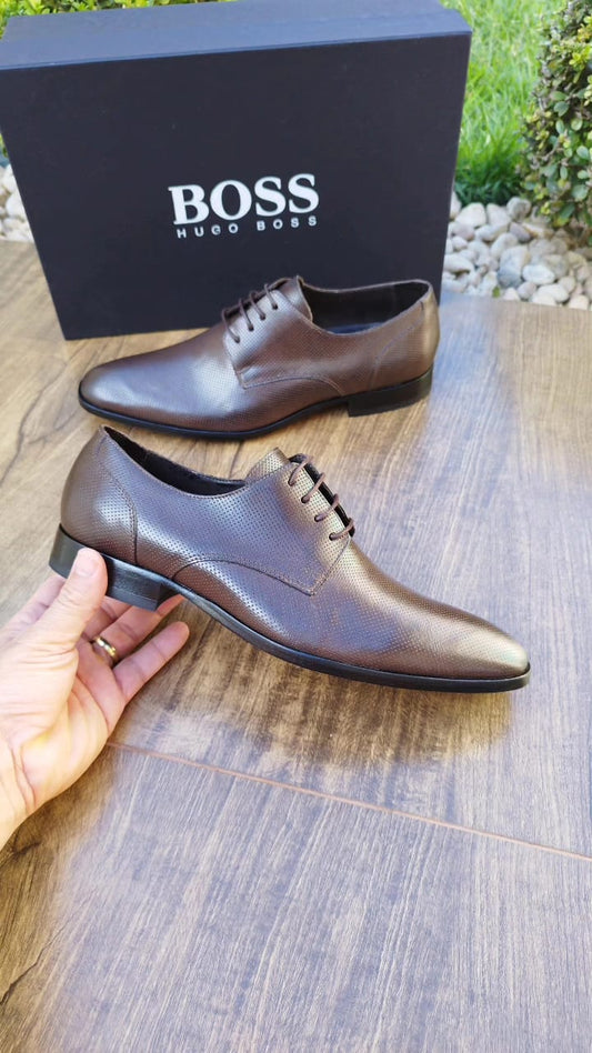 SAPATO DERBY MICRO HOLE MARROM